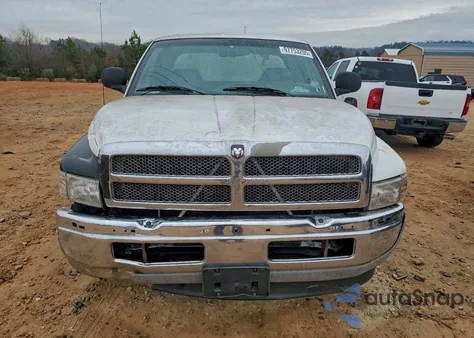 2000 Dodge Ram 1500 из США, поврежденный, VIN 3B7HC12Y8YG126228